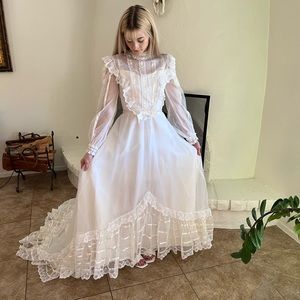 Vintage 70s style wedding dress